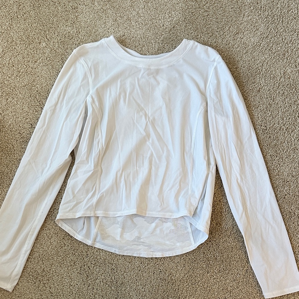 Lululemon Women’s White Long Sleeve Athletic Top